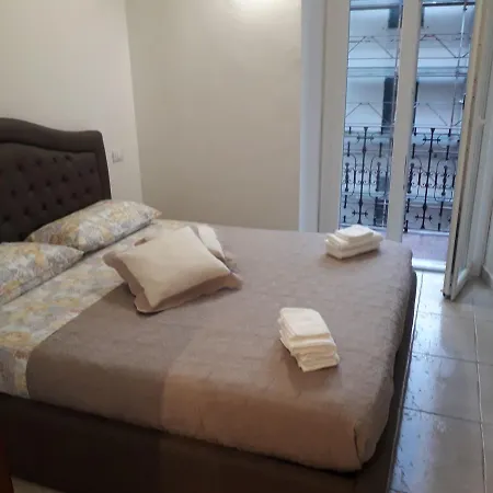 Camilla House Guest house *